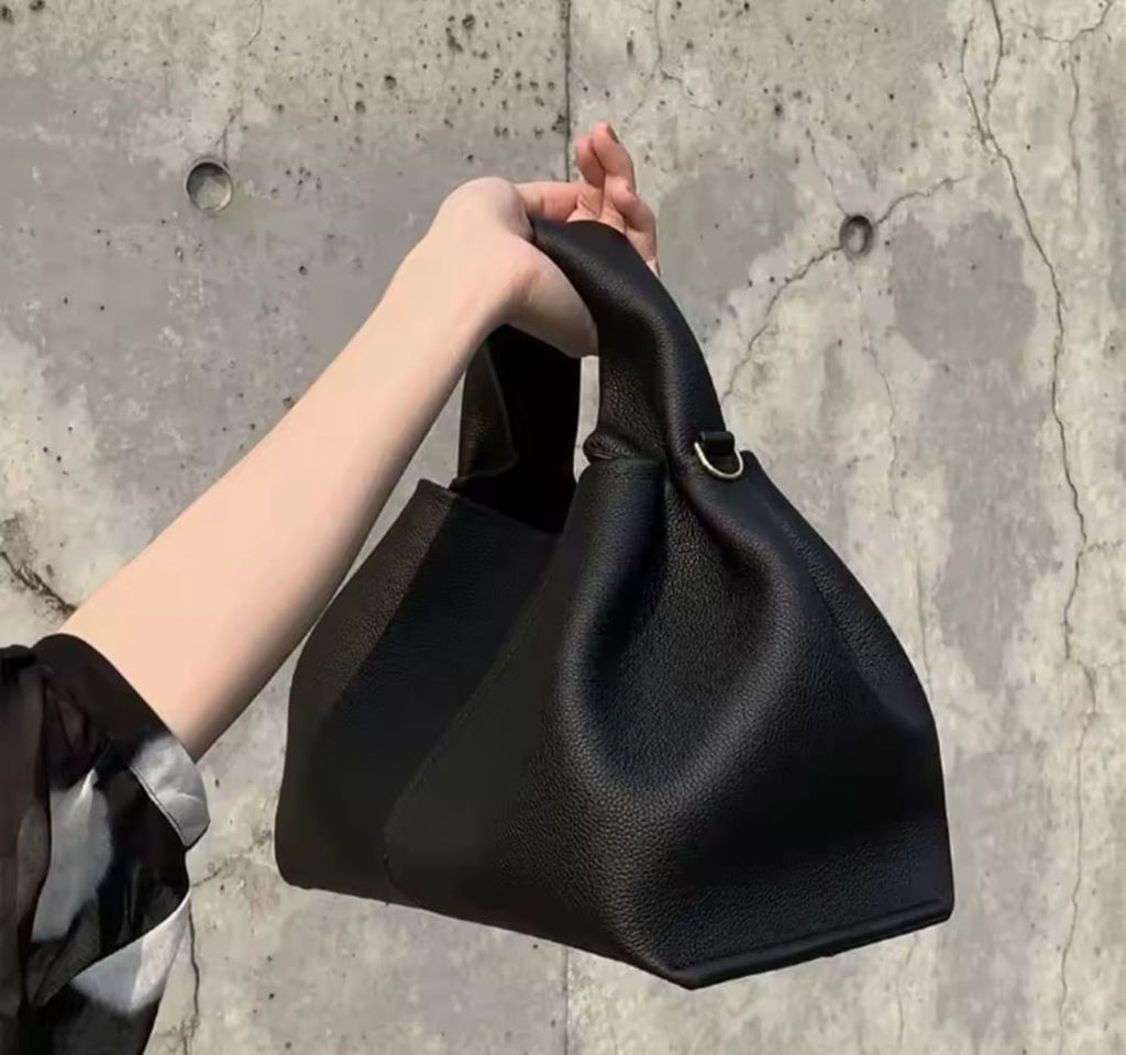 Retro and High-end Handbag