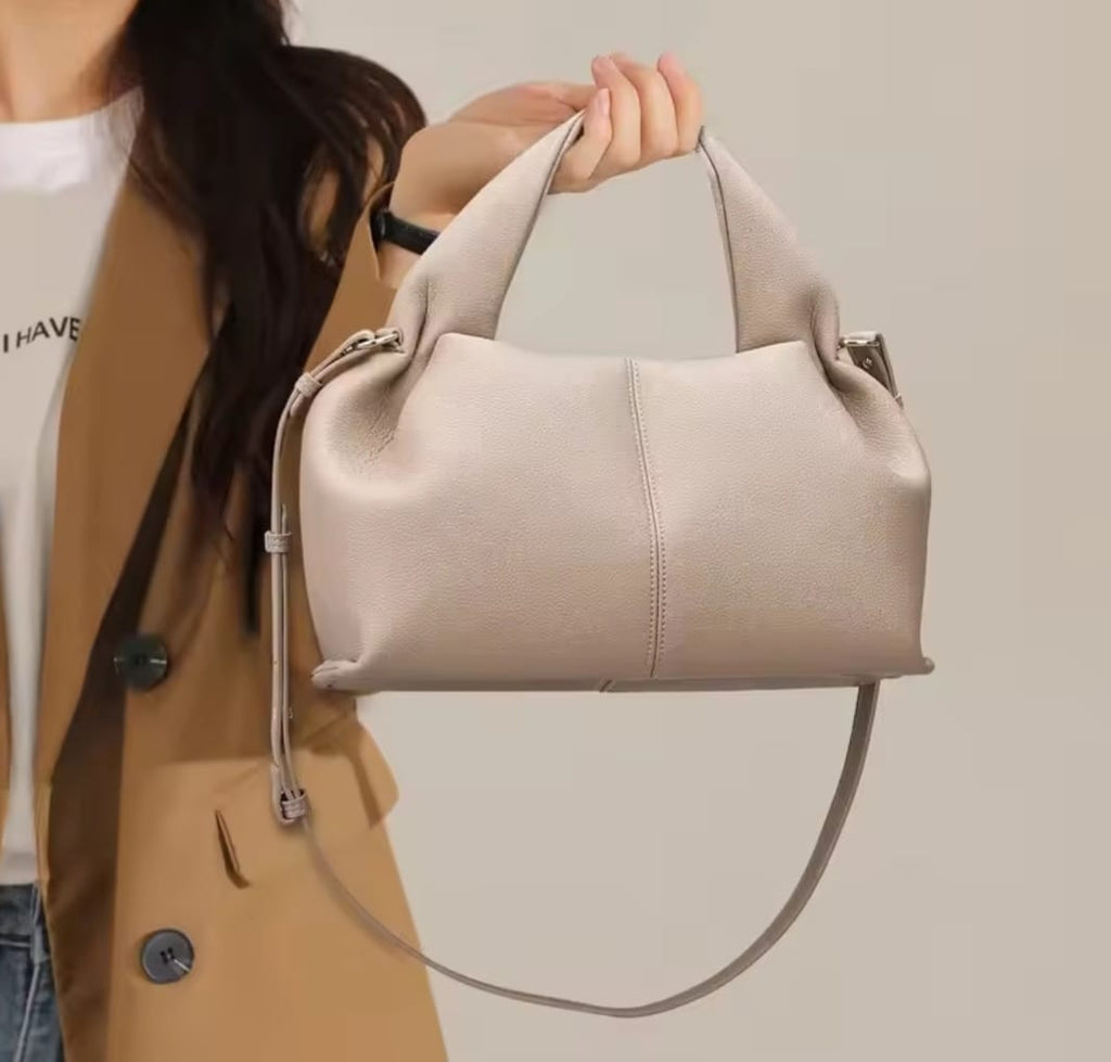 Retro and High-end Handbag
