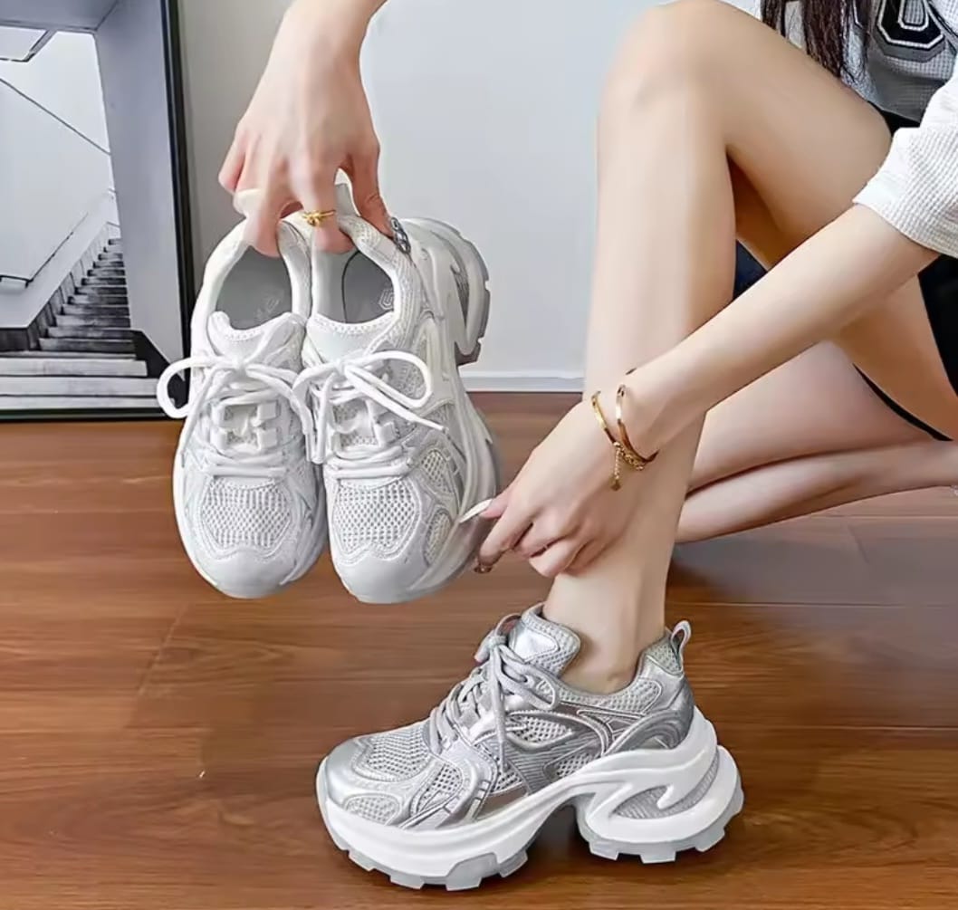 Athletic Woman Footwear