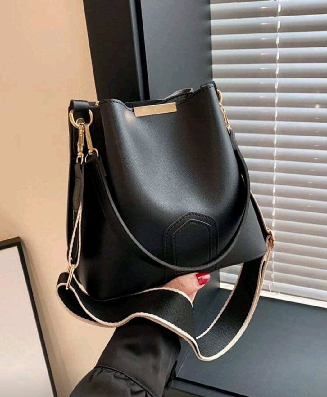 Retro Classic Bucket Bag