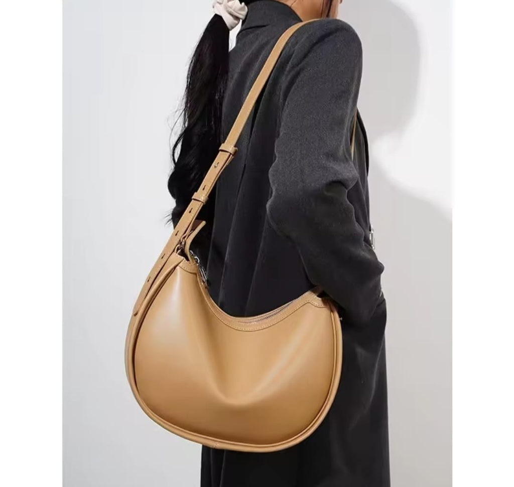 Trendy Halfmoon Handbags