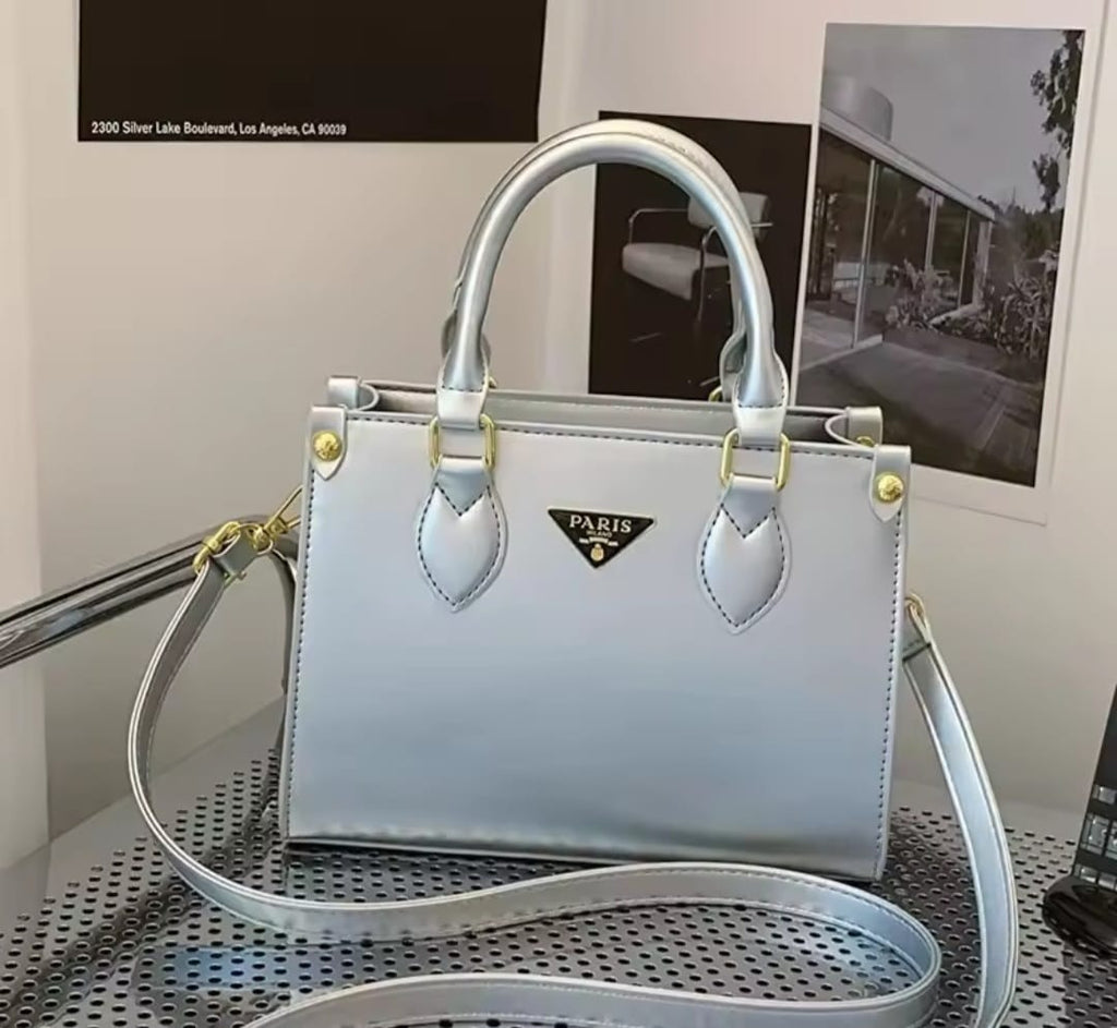 Elegant shoulder bag