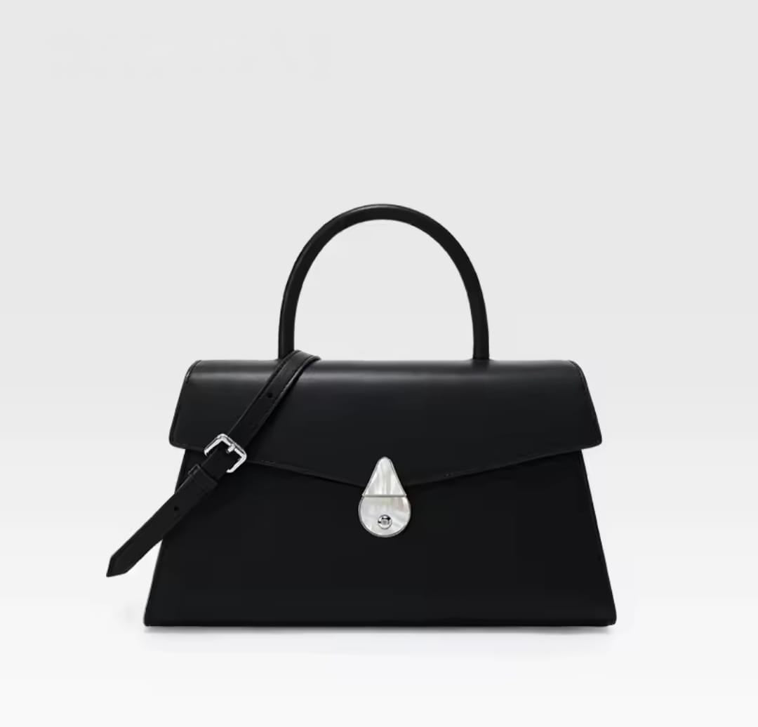 STYLISH LEATHER HANDBAG