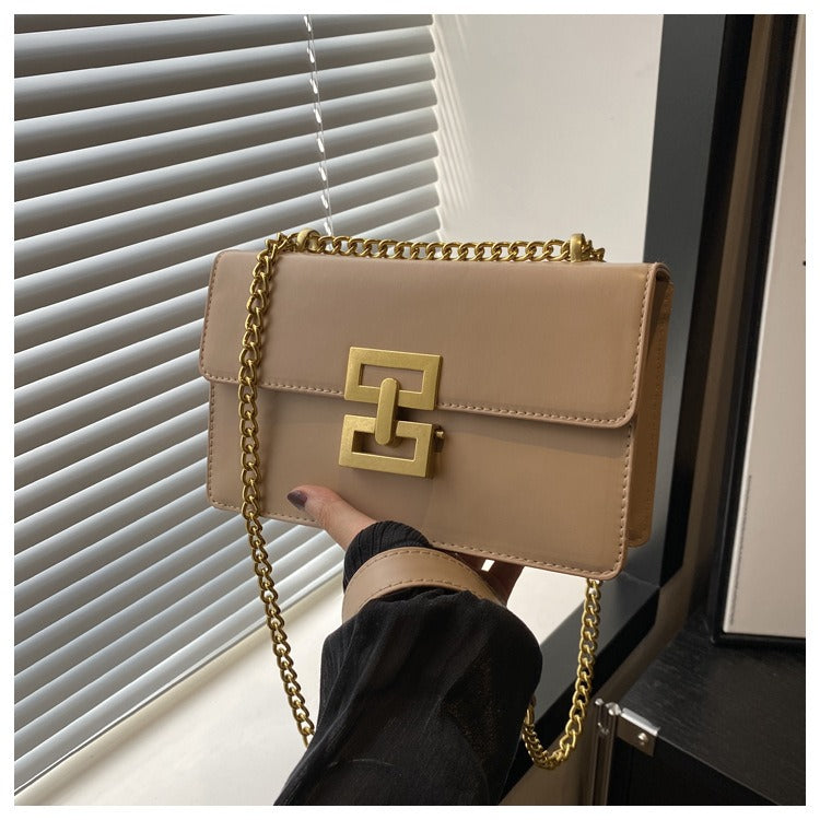 Chain Shoulder Bag